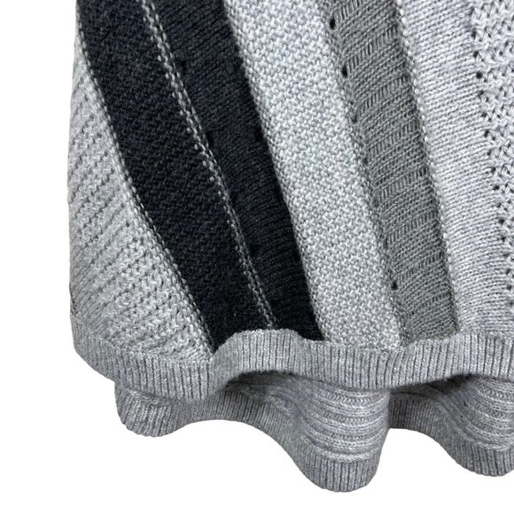 TALBOTS Wool Belnd Grey Cowl Neck Ponch Size L/XL - Picture 5 of 11